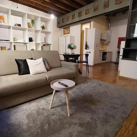 アパート Romeohouse With Wifi